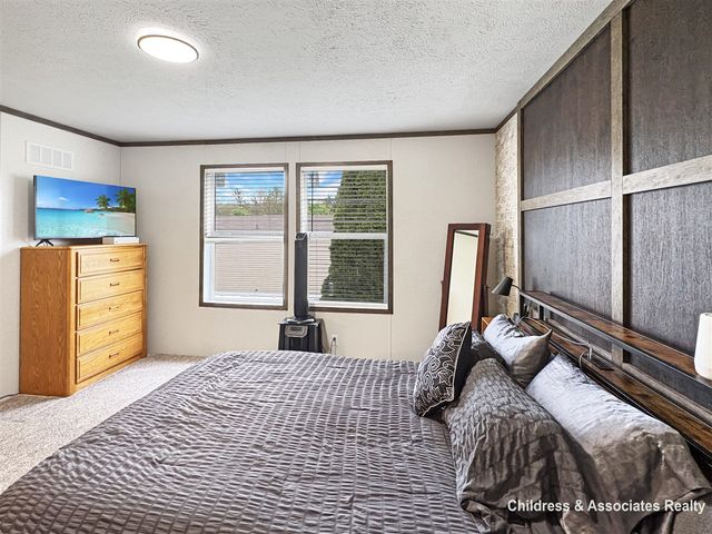 7265 Old Hickory Drive, Belmont, MI 49306