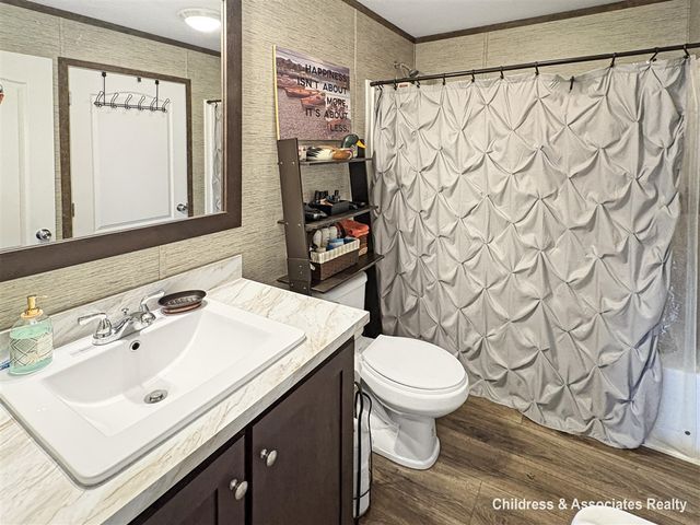 7265 Old Hickory Drive, Belmont, MI 49306