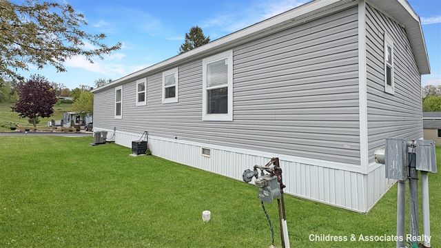 7265 Old Hickory Drive, Belmont, MI 49306