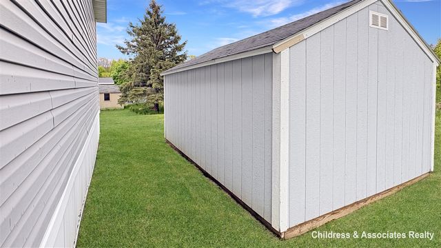 7265 Old Hickory Drive, Belmont, MI 49306