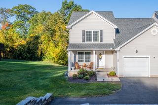 30 Cortland Way 30, Southington, CT 06489