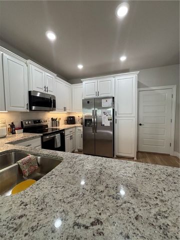 2252 W Million Lane, Fayetteville, AR 72704