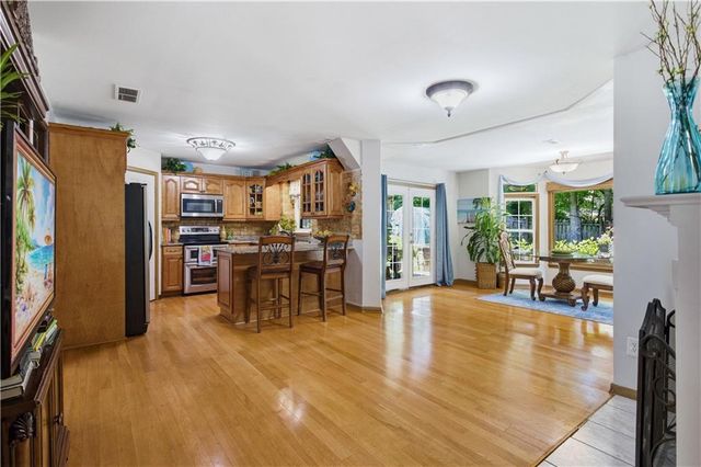 945 Fox Meadow Lane, Lawrenceville, GA 30043