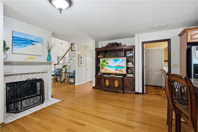 945 Fox Meadow Lane, Lawrenceville, GA 30043