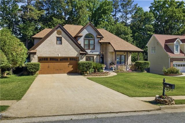 945 Fox Meadow Lane, Lawrenceville, GA 30043