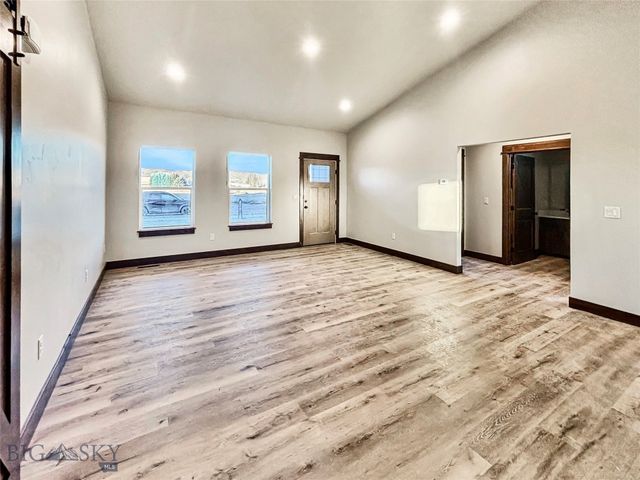 130 Thomas Way, Dillon, MT 59725