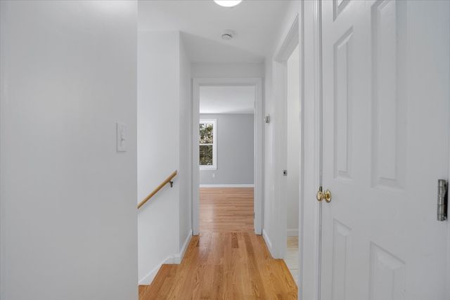 10 Butler Ln, Mashpee, MA 02649