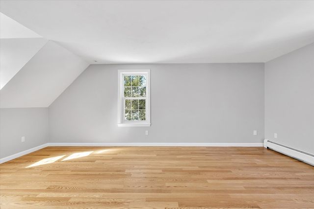 10 Butler Ln, Mashpee, MA 02649