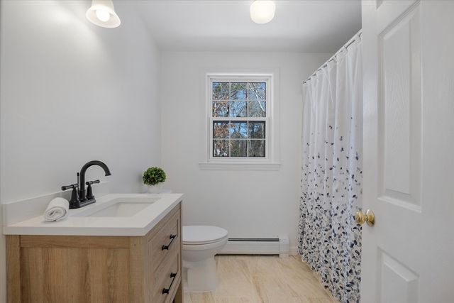 10 Butler Ln, Mashpee, MA 02649