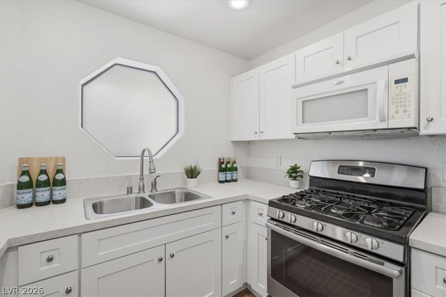 5030 South Rainbow Boulevard 206, Las Vegas, NV 89118