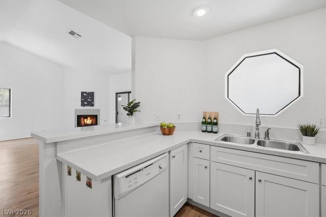 5030 South Rainbow Boulevard 206, Las Vegas, NV 89118