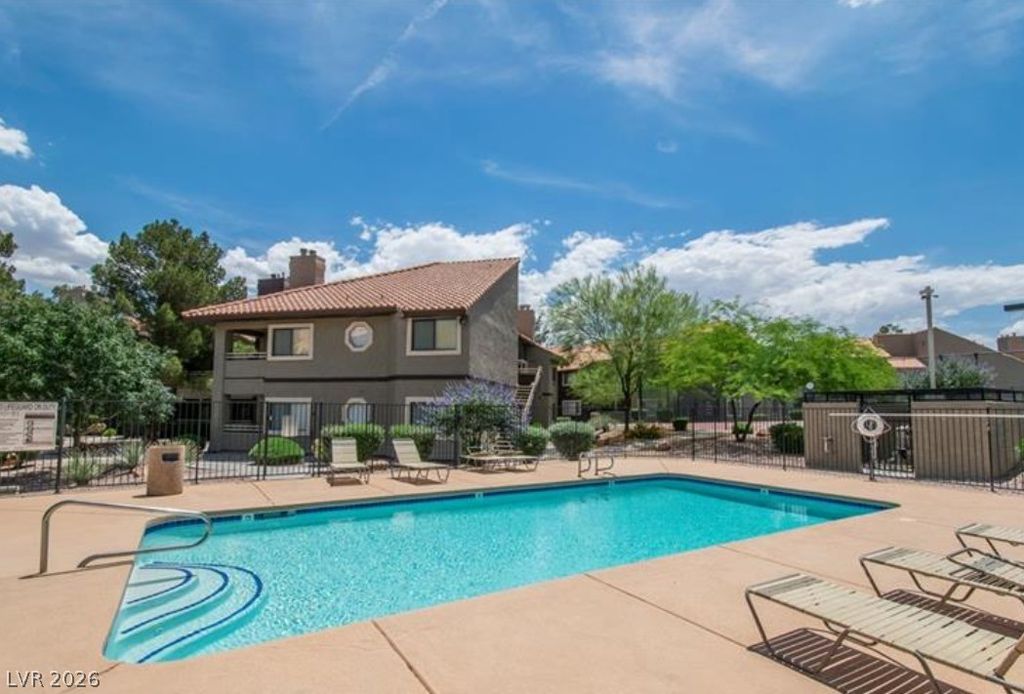 5030 South Rainbow Boulevard 206, Las Vegas, NV 89118