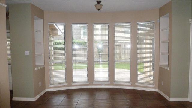 4823 Cypress Spring Drive, Missouri City, TX 77459