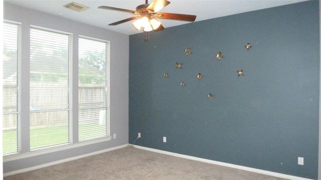 4823 Cypress Spring Drive, Missouri City, TX 77459
