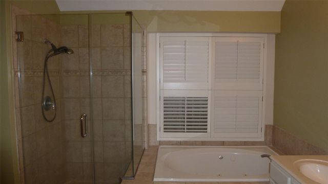 4823 Cypress Spring Drive, Missouri City, TX 77459