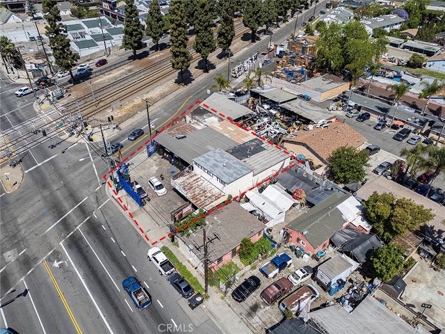 2303 E El Segundo, Compton, CA 90222