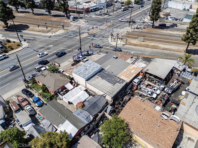 2303 E El Segundo, Compton, CA 90222