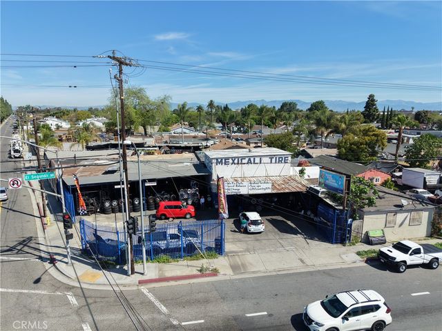 2303 E El Segundo, Compton, CA 90222
