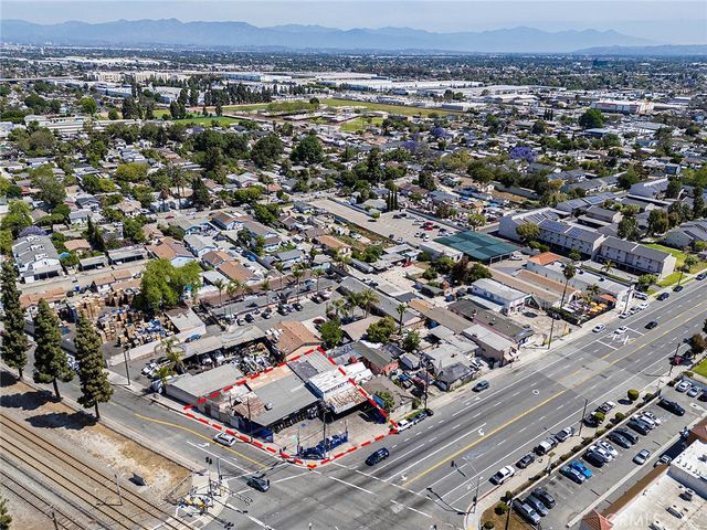 2303 E El Segundo, Compton, CA 90222