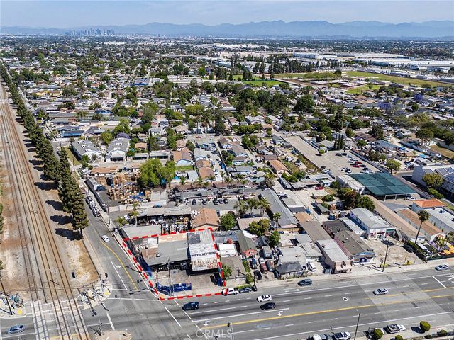 2303 E El Segundo, Compton, CA 90222