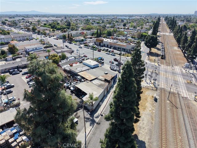 2303 E El Segundo, Compton, CA 90222