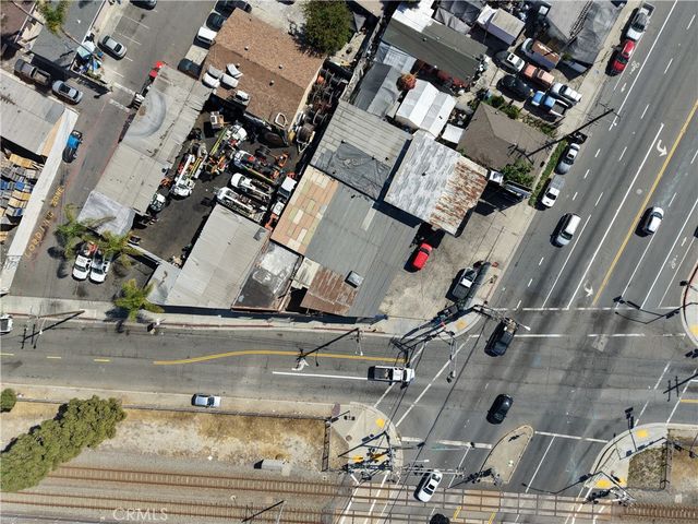 2303 E El Segundo, Compton, CA 90222