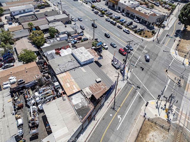2303 E El Segundo, Compton, CA 90222