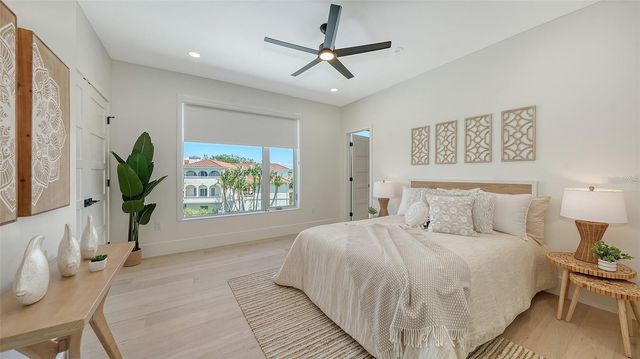 8800 MIDNIGHT PASS ROAD, Sarasota, FL 34242