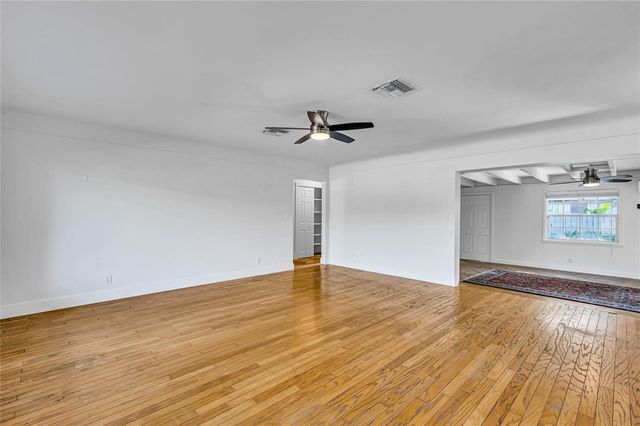 1760 NE 40th Court, Oakland Park, FL 33334