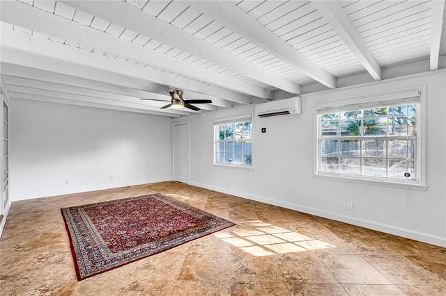 1760 NE 40th Court, Oakland Park, FL 33334