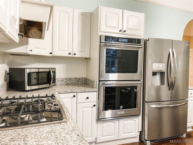 101 N CAPITOL Parkway, Montgomery, AL 36107