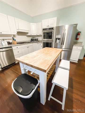 101 N CAPITOL Parkway, Montgomery, AL 36107