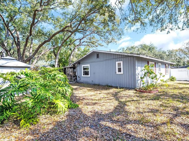 2056 RED CEDAR LANE E, Clearwater, FL 33763