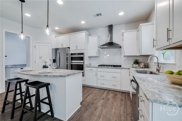 104 Kingbird Court, Savannah, GA 31410