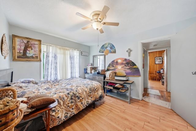 905 W 38th Avenue, Hobart, IN 46342