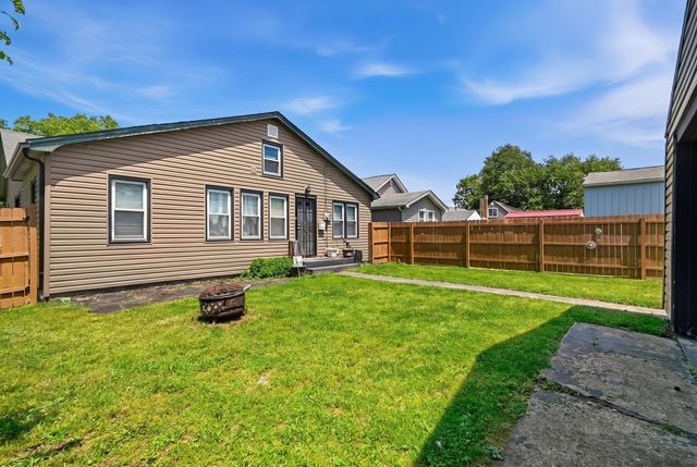 905 W 38th Avenue, Hobart, IN 46342