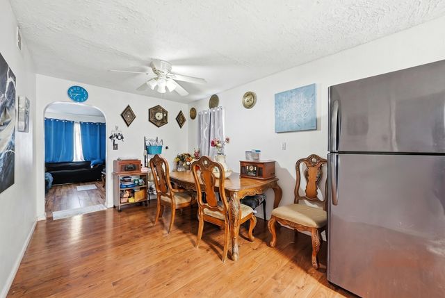 905 W 38th Avenue, Hobart, IN 46342