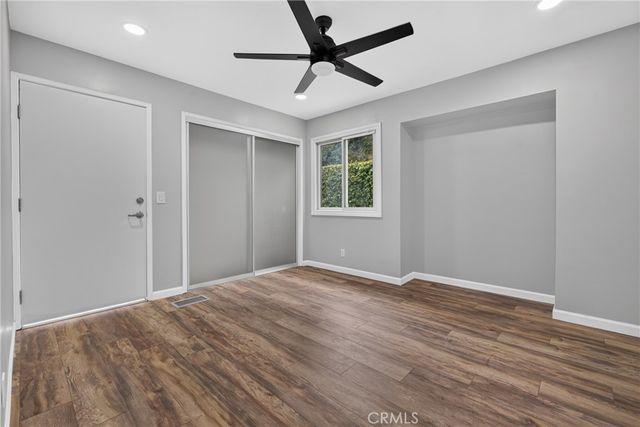 21530 Yucatan Avenue, Woodland Hills, CA 91364