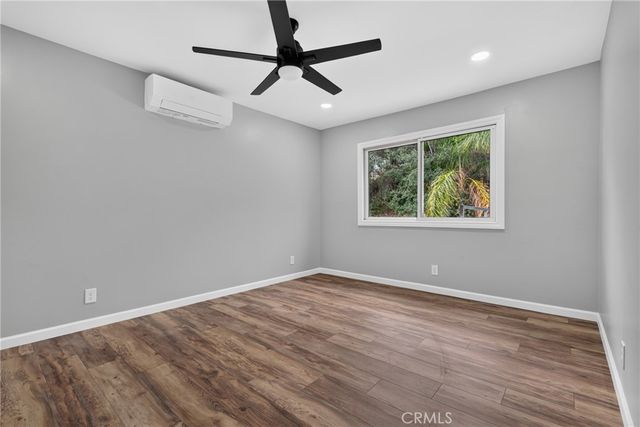 21530 Yucatan Avenue, Woodland Hills, CA 91364