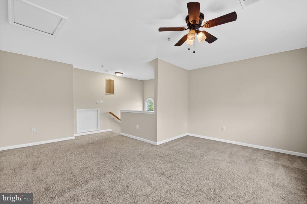 610 EISENHOWER DR, Frederick, MD 21703