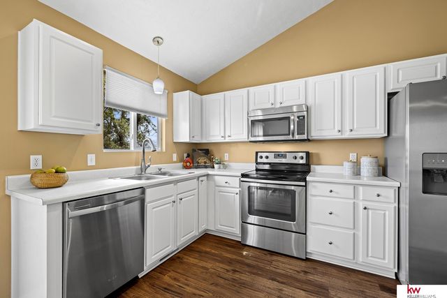12714 Nebraska Avenue, Omaha, NE 68164