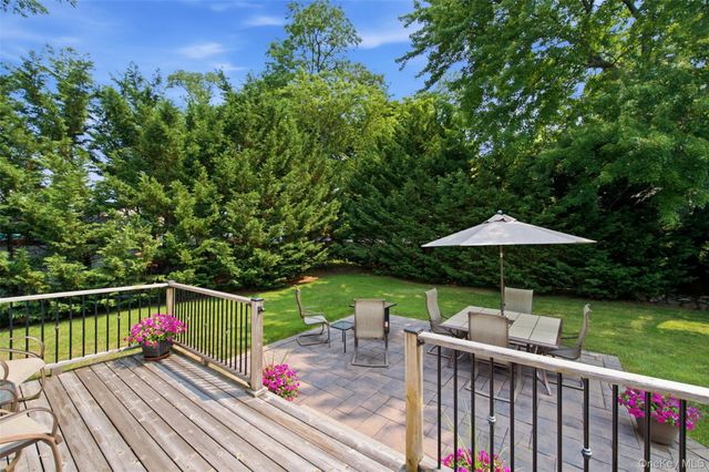 131 Terrace Avenue, West Babylon, NY 11704