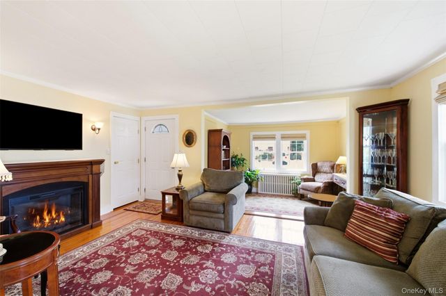 131 Terrace Avenue, West Babylon, NY 11704