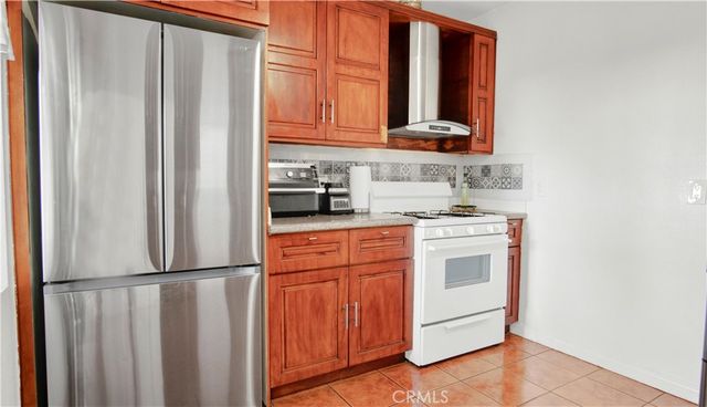 475 E Hullett, Long Beach, CA 90805