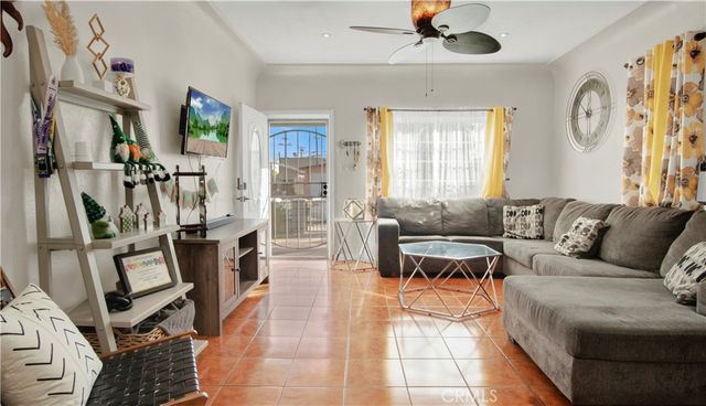 475 E Hullett, Long Beach, CA 90805