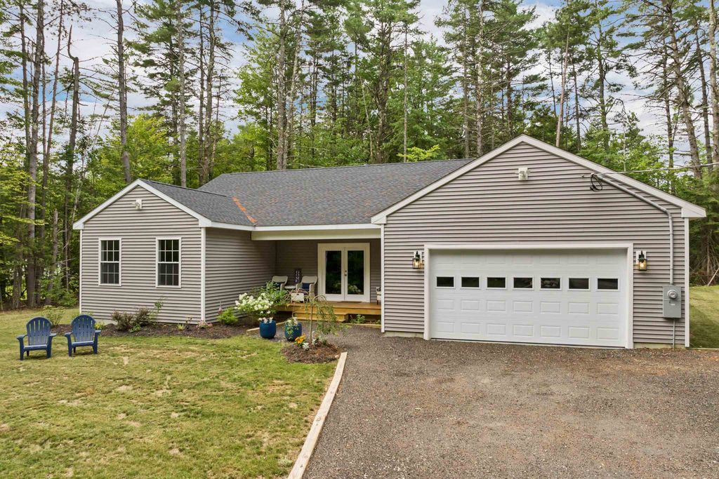 185 Town House Road, Effingham, NH 03882