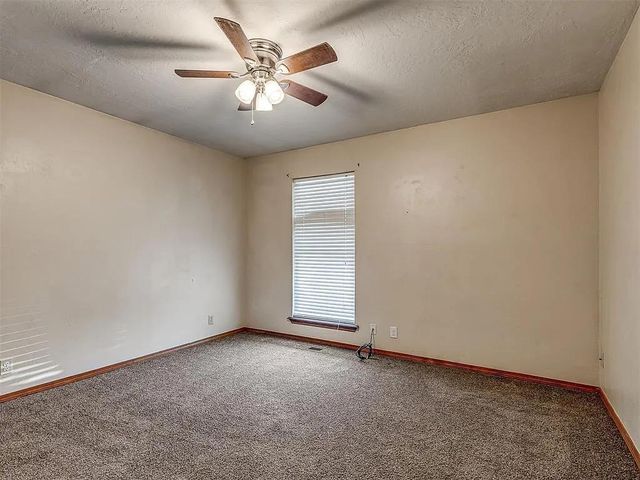 813 Lapwing Road, Edmond, OK 73003