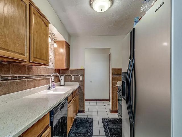 813 Lapwing Road, Edmond, OK 73003