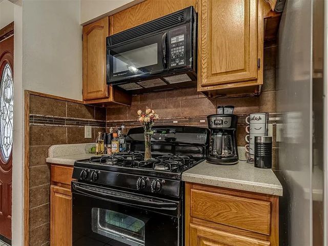 813 Lapwing Road, Edmond, OK 73003