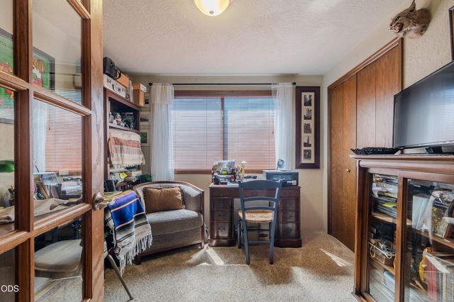 2471 Republic Way, Medford, OR 97504